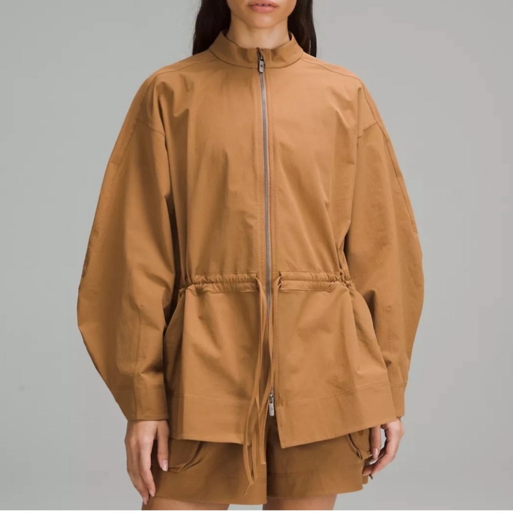 Lululemon Cinch-Waist Stretch Full Zip Shirt Jacket Bold Beige - L